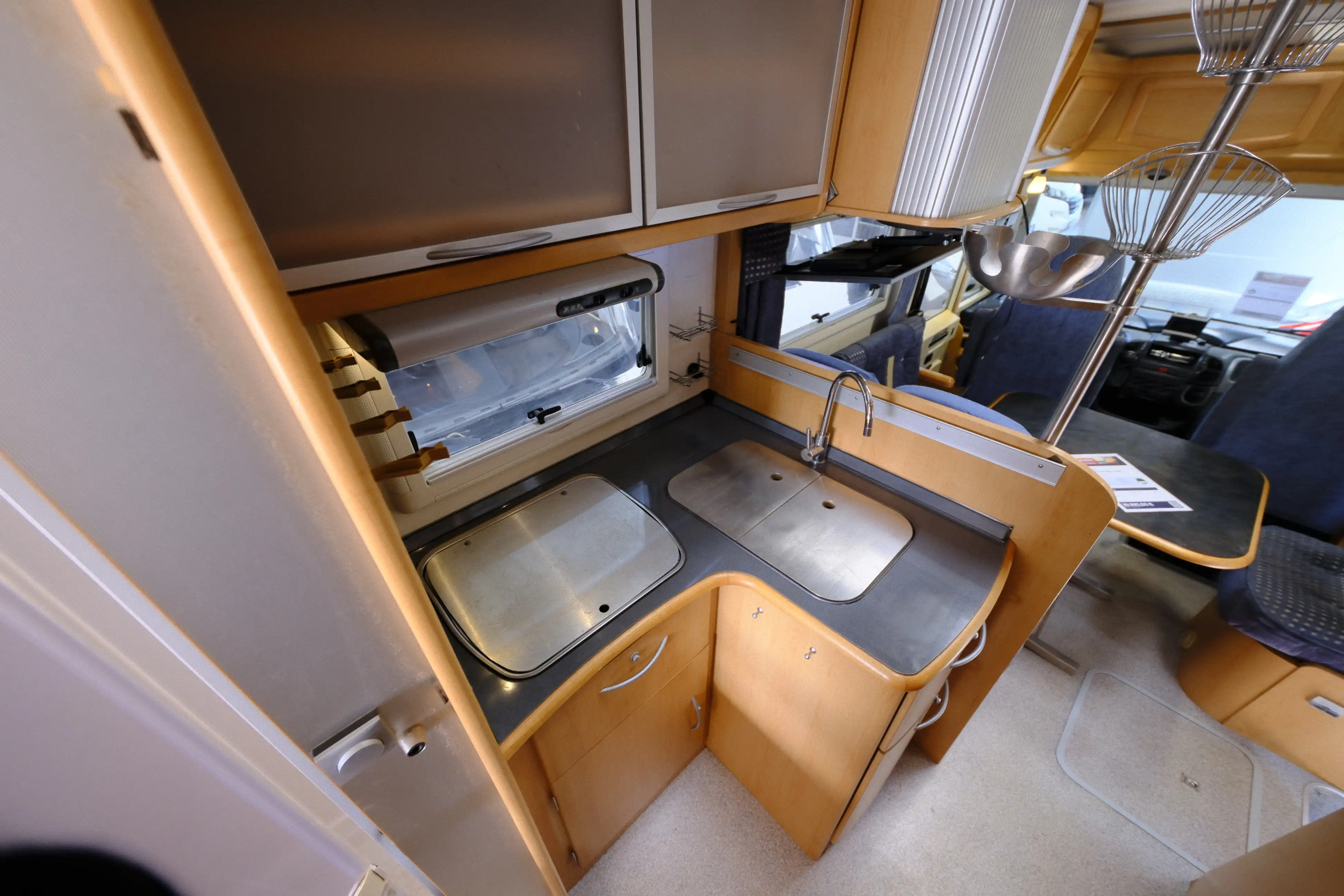 FRANKIA I 650 QS Holiday Class
